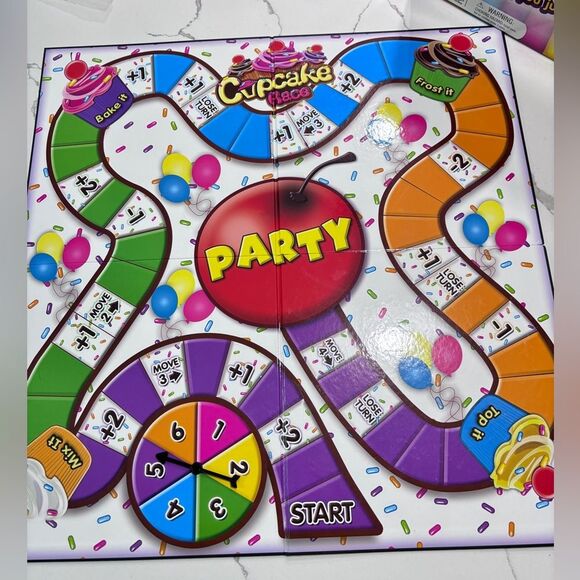 Cupcake Race | Kids Family Board Game Night - Picture 3 of 11